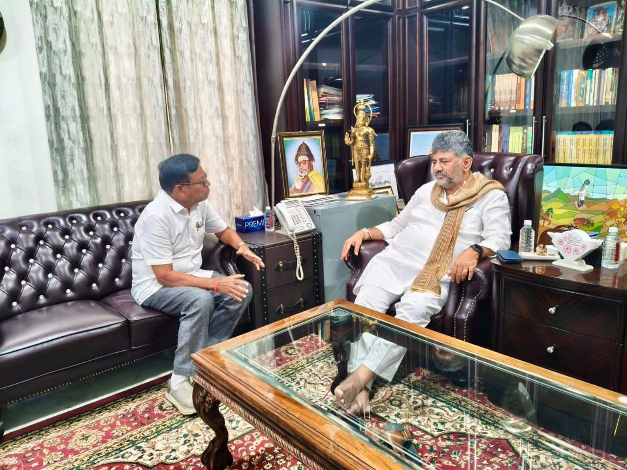 ଡିକେ ଶିବକୁମାରଙ୍କୁ ଭେଟିଲେ ପିସିସି ସଭାପତି ଭକ୍ତ ଚରଣ ଦାସ